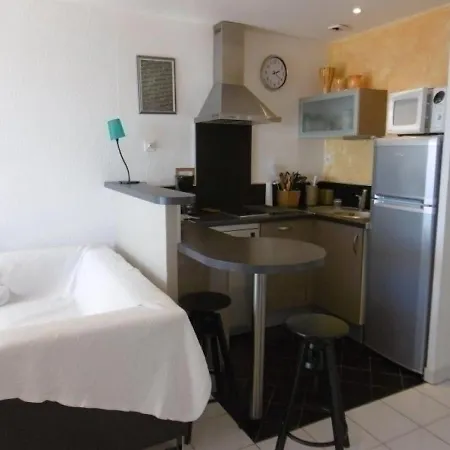 Appartamento Sète, 3 Pièces, 4 Personnes - Fr-1-472a-57 *